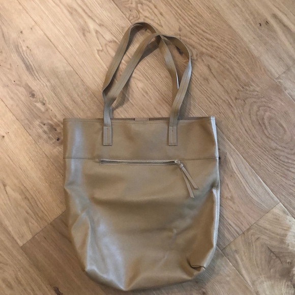 Tan, faux leather bucket purse - Picture 1 of 6